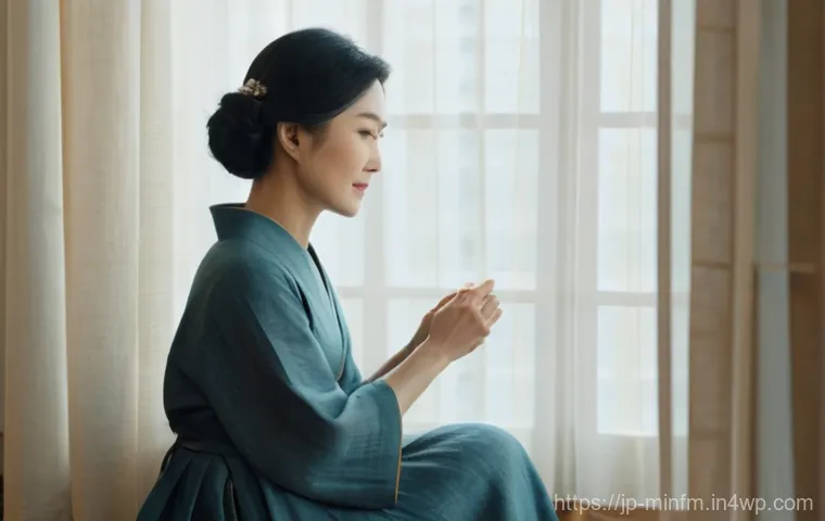미니멀 워드로브에서 활용할 수 있는 패턴 - **Prompt:** A stylish Japanese woman, in her early 30s, confidently walks down a bustling, modern ci...